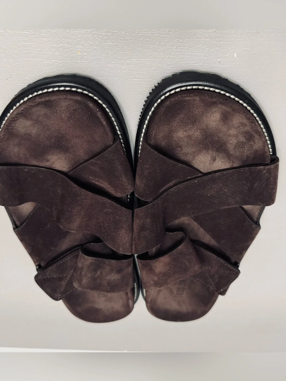 TODD SNYDER Suede Crisscross Slide Sandals